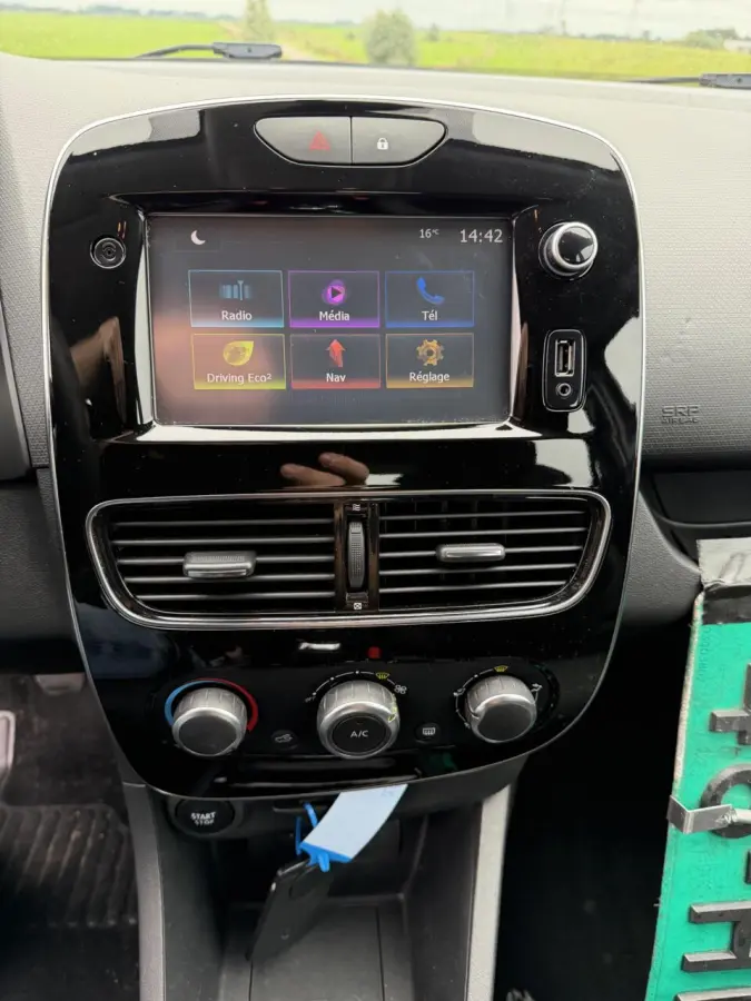 0.9 TCe Intens nav cruise p sens 105945km