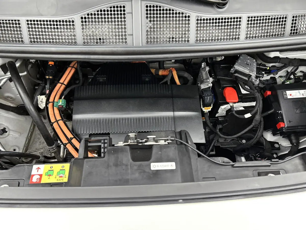 L2H1 75 kWh Taxi voorbereid(type goedkeuring aanwezig)