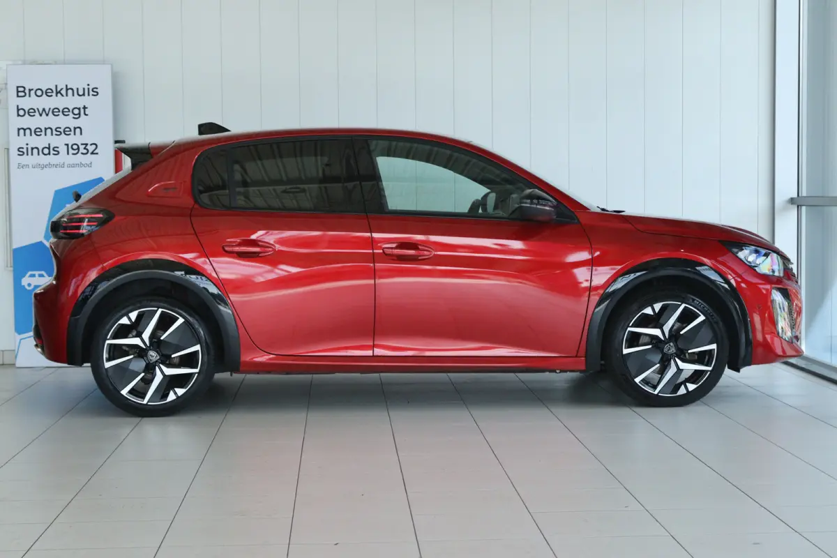1.2 Hybrid 145 e-DCS6 GT | NL-Auto | Adapt. Cruise| 360 Camera | Keyless | Carplay | Navi | Climate | LED |