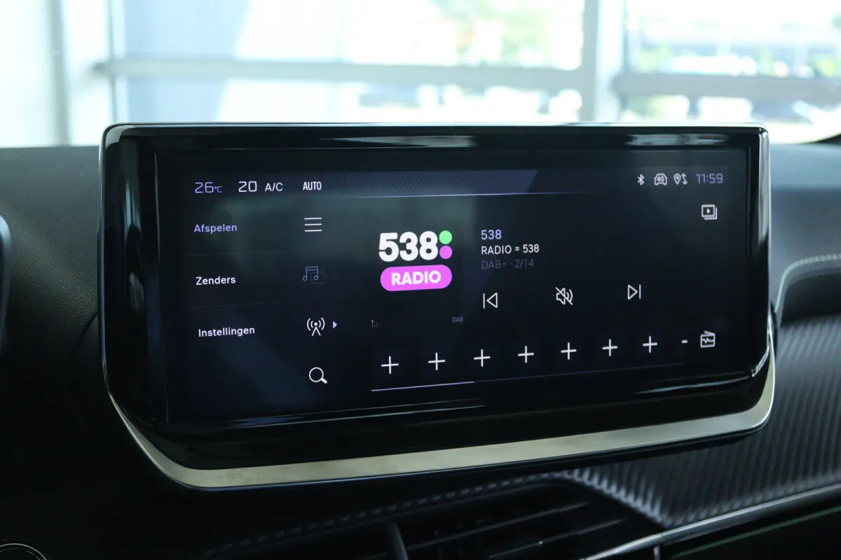 1.2 Hybrid 145 e-DCS6 GT | NL-Auto | Adapt. Cruise| 360 Camera | Keyless | Carplay | Navi | Climate | LED |