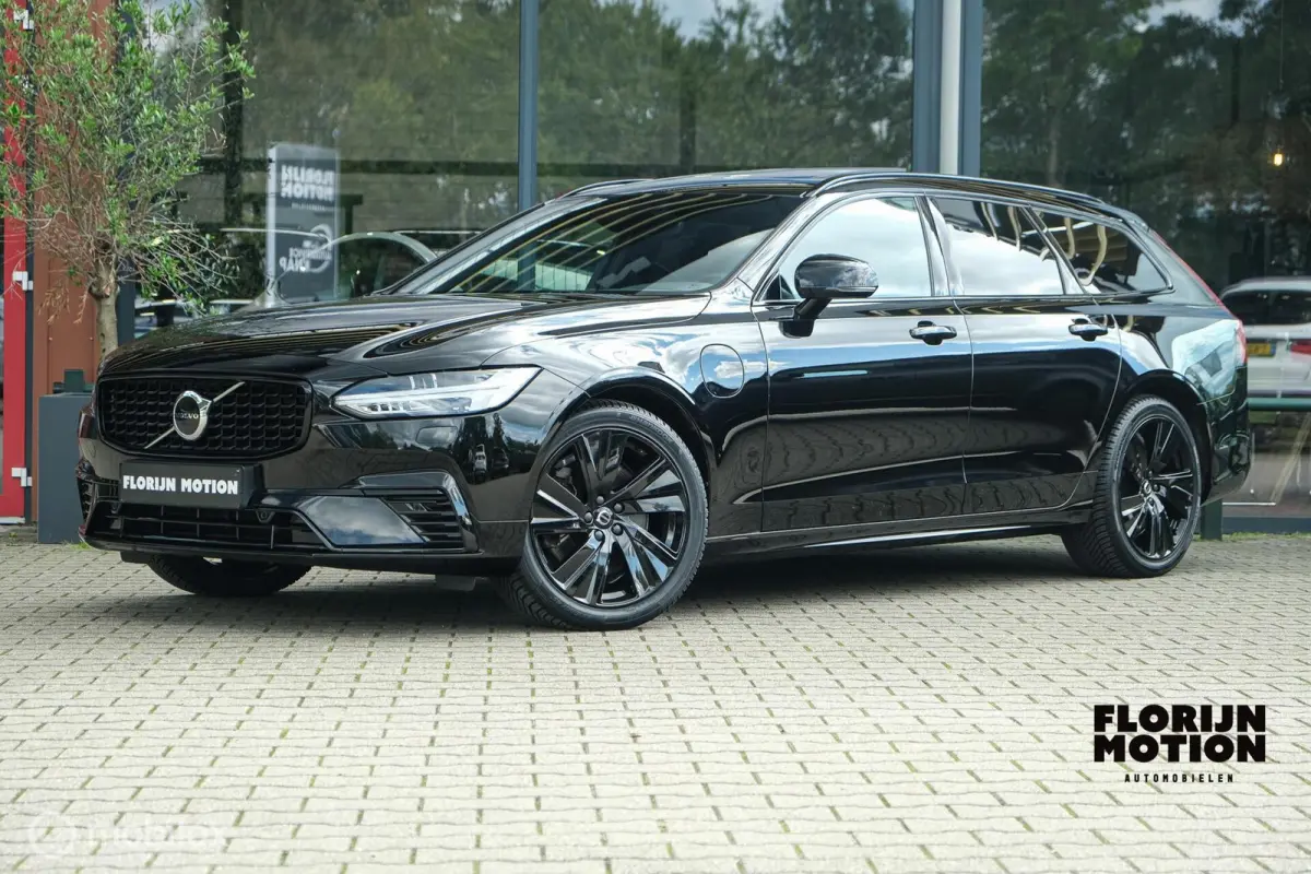 2.0 T8 AWD R-Design | Stoel en stuurwielverwarming | HUD | ACC | Trekhaak | Pano | Pilot assist
