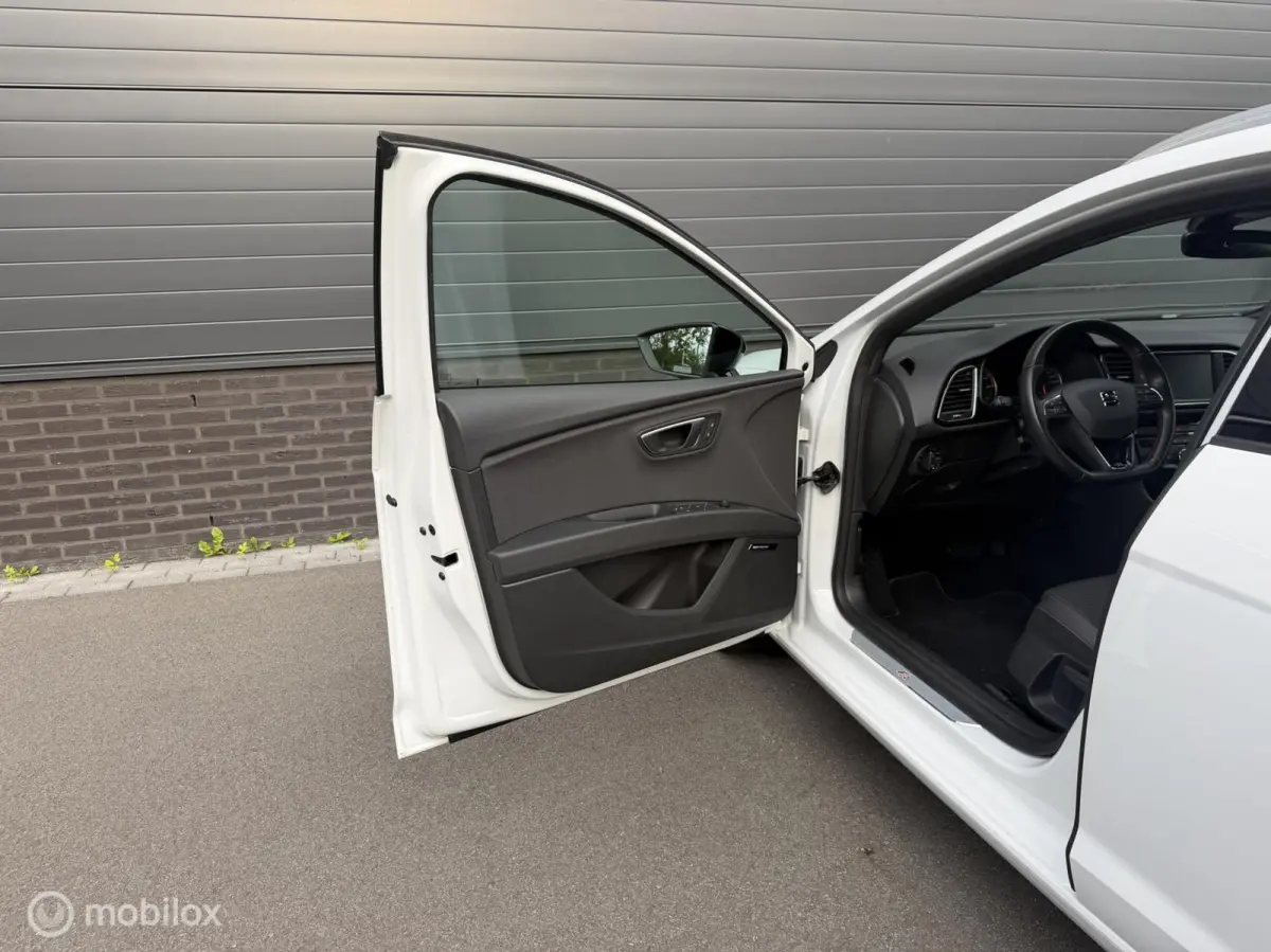 1.4 TSI DSG FR Business Intense 86.000km NAP!!