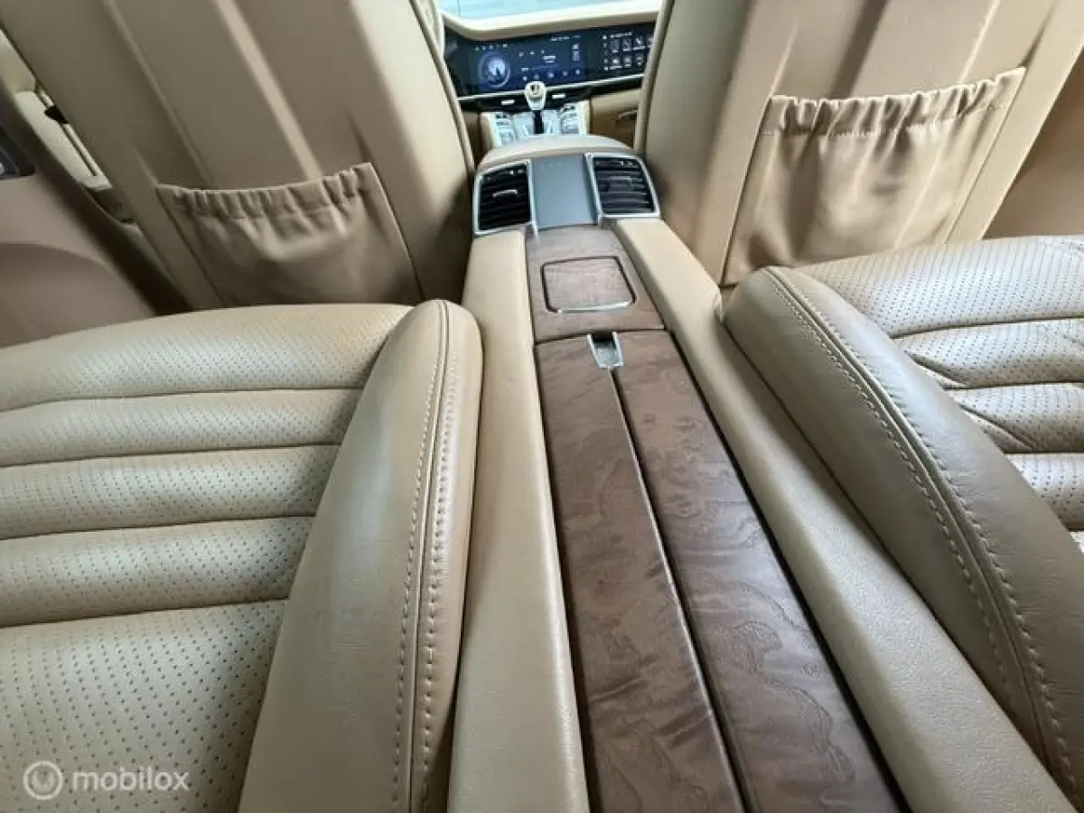 3.6 4 (FACELIFT) Dealer Onderhouden Leder Luchtvering Navi Clima Cruise Xenon Schuifdak Camera Bose