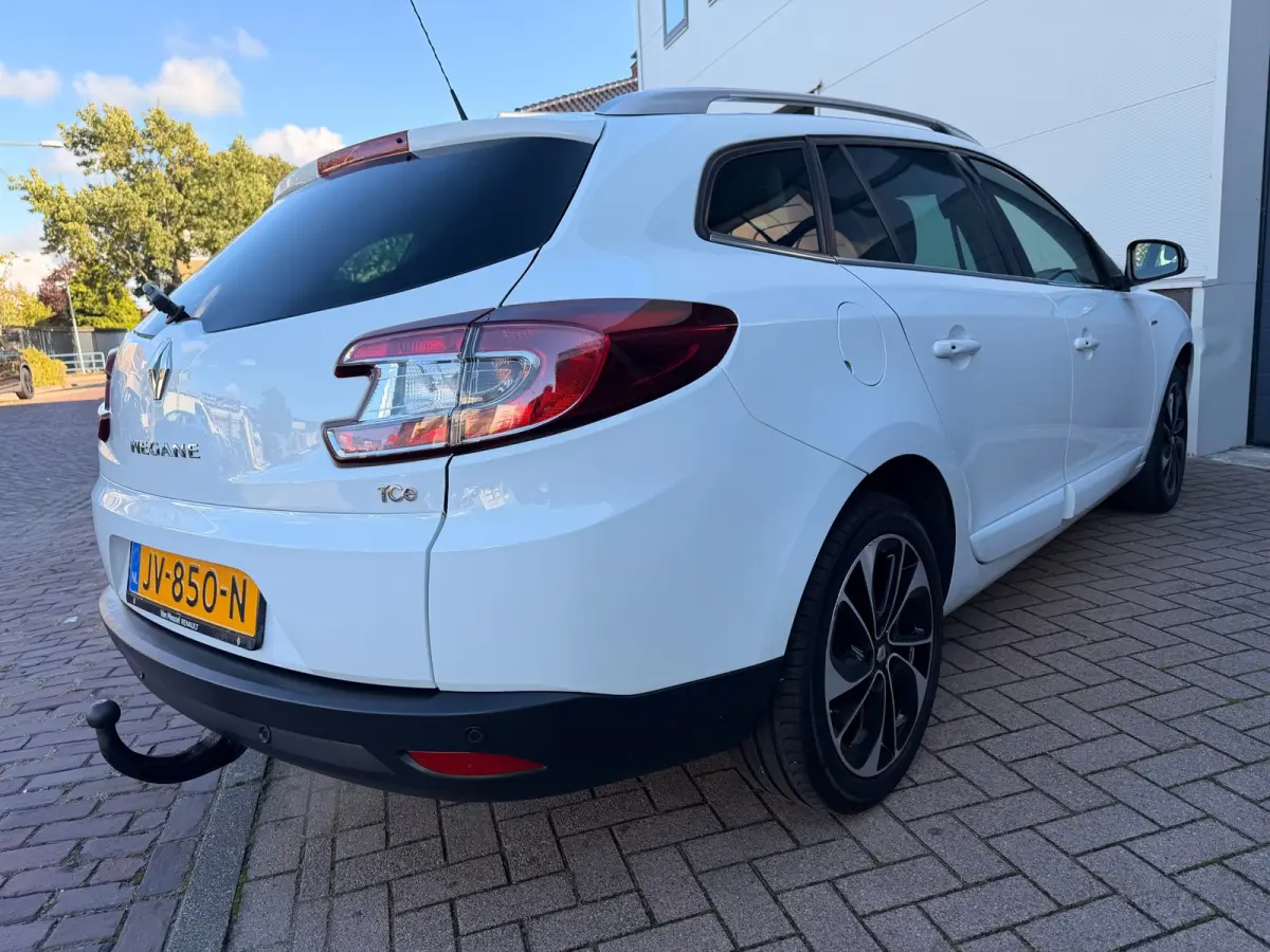 1.2 TCe Bose/Pano/Navi/Leder/Pdc/Climate-c/Cruise-c/2e eigenaar/Trekhaak/Aux