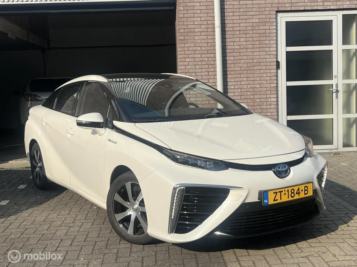 FCV Executive Waterstof BJ 2019 Leder, Navi, Camera, Cruis C, volle opties! Dealer onderhouden en alle boekjes aanwezig!