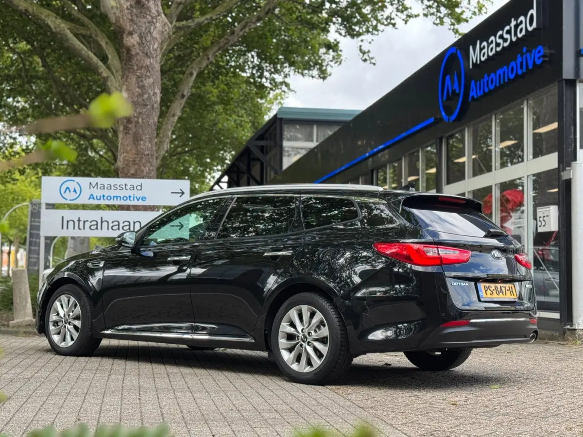 Sportswagon 1.7 CRDi Dynamic AUT CAM PANO INCL.BTW FULL OPTION