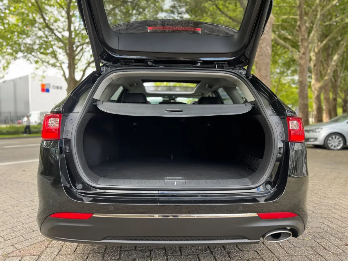 Sportswagon 1.7 CRDi Dynamic AUT CAM PANO INCL.BTW FULL OPTION