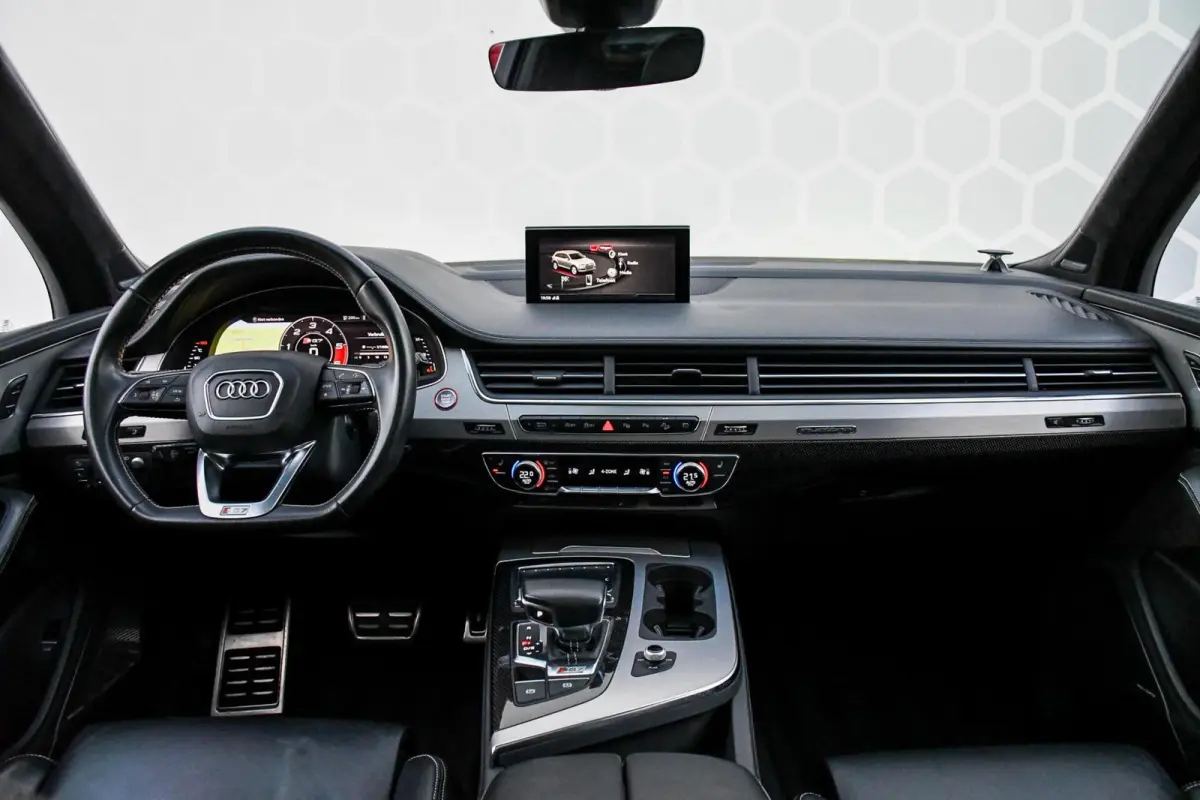 SQ7 4.0 V8 TDI quattro S-line + 7p Ceramic 435PK PANO