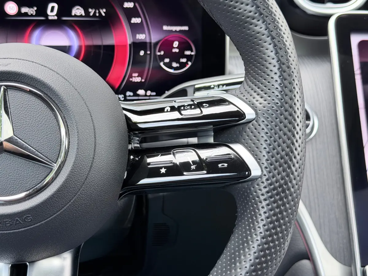400e 4MATIC AMG Pano/Memory/Burmester