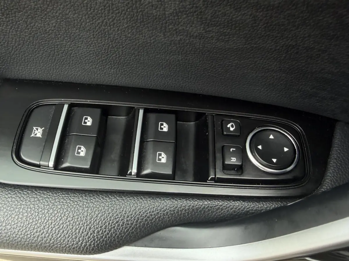 1.0 T-GDI GT-Line camera PDC Cruise LED Carplay