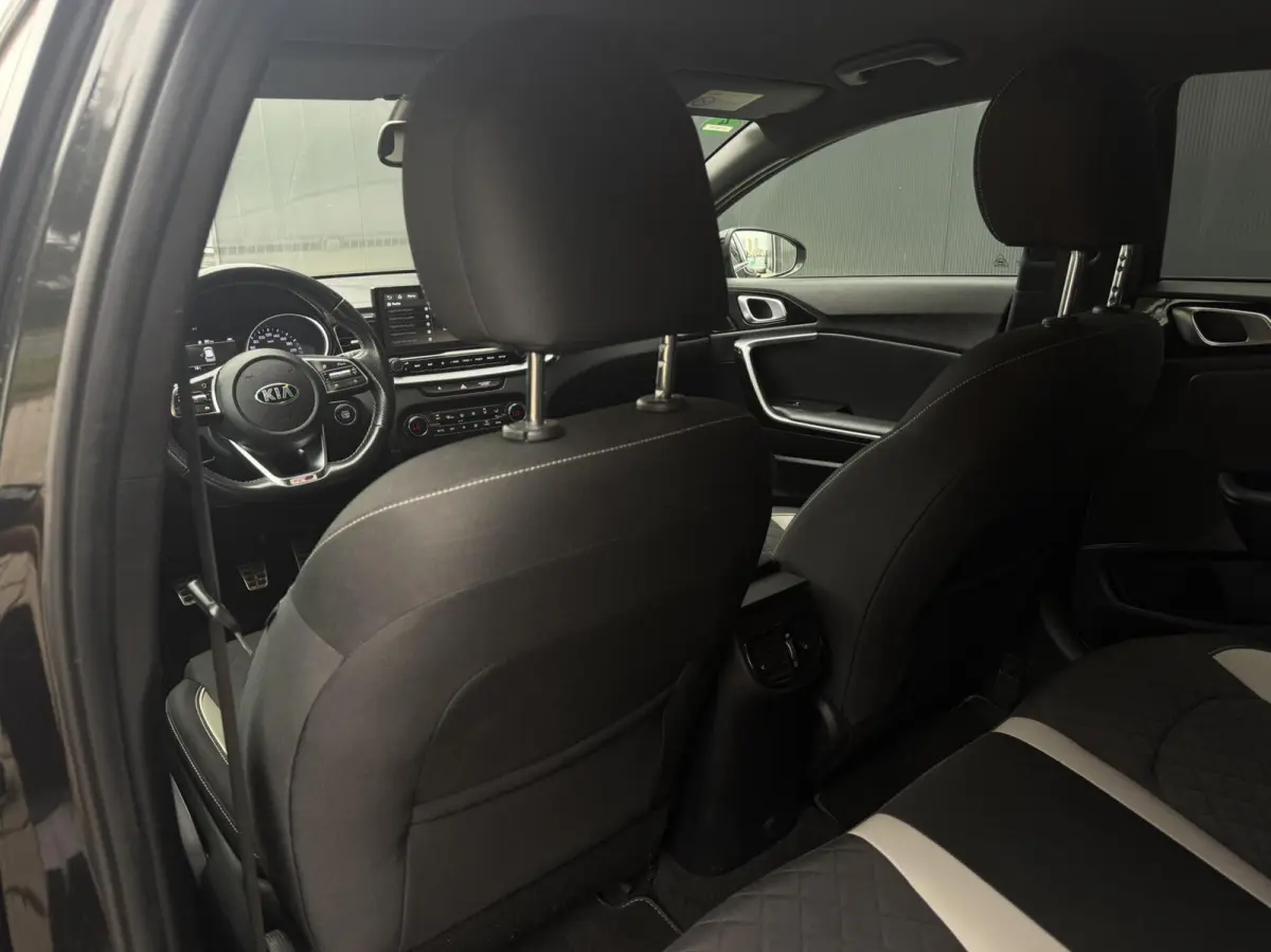 1.0 T-GDI GT-Line camera PDC Cruise LED Carplay