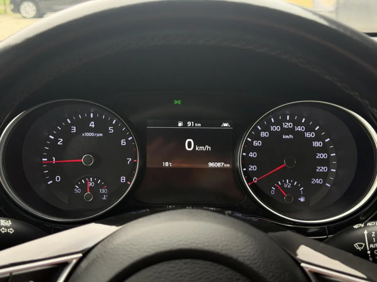 1.0 T-GDI GT-Line camera PDC Cruise LED Carplay