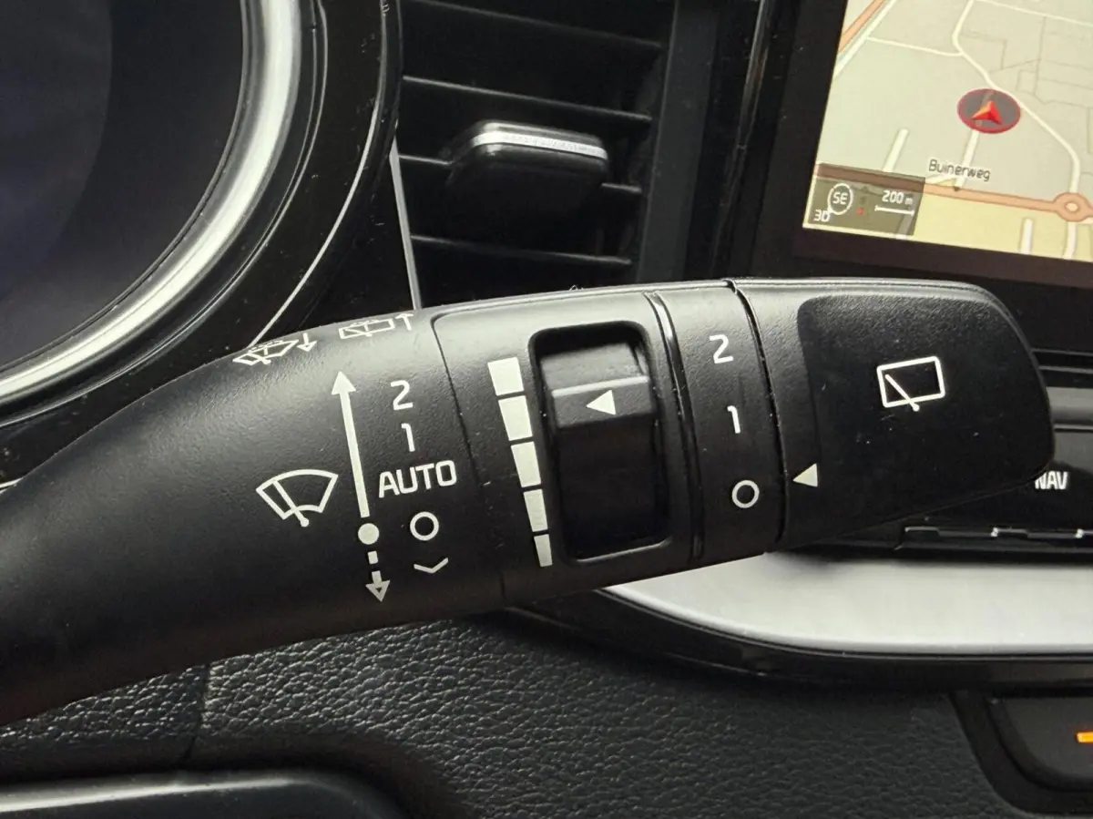 1.0 T-GDI GT-Line camera PDC Cruise LED Carplay