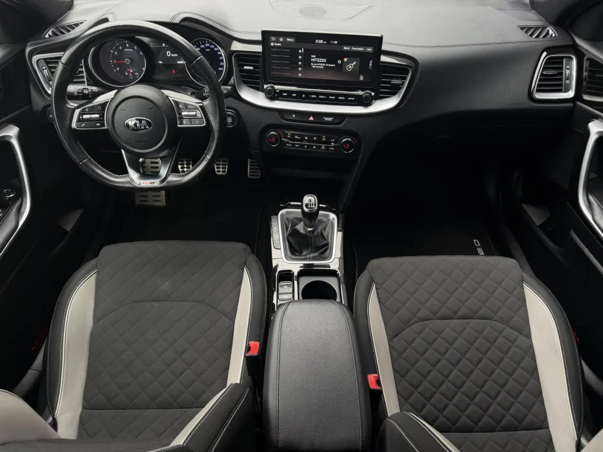 1.0 T-GDI GT-Line camera PDC Cruise LED Carplay