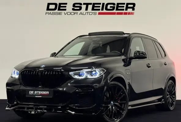 XDrive 45e M-Sport Pano Laser Harman Kardon Carbon