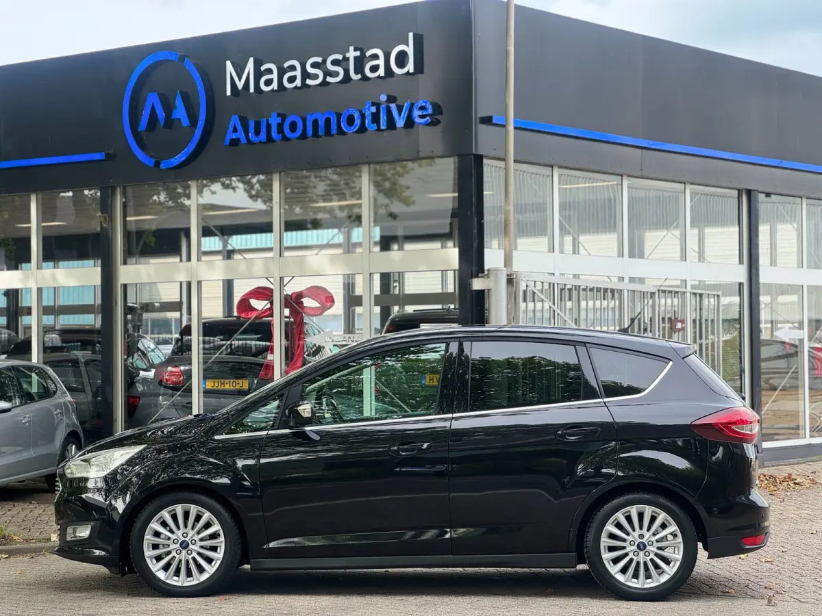 1.0 Titanium Zeer lage KMS NAP Luxe uitvoering Facelift