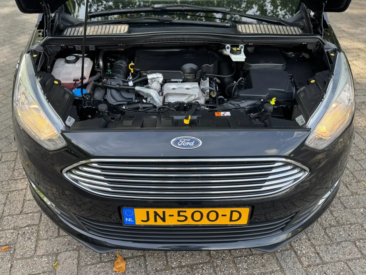 1.0 Titanium Zeer lage KMS NAP Luxe uitvoering Facelift