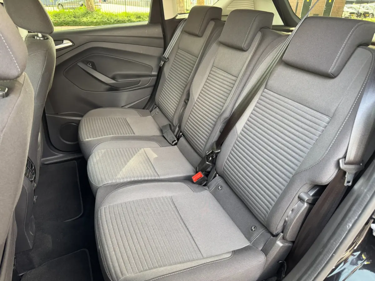 1.0 Titanium Zeer lage KMS NAP Luxe uitvoering Facelift