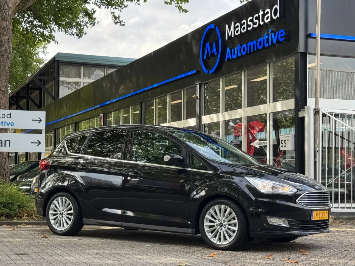 1.0 Titanium Zeer lage KMS NAP Luxe uitvoering Facelift