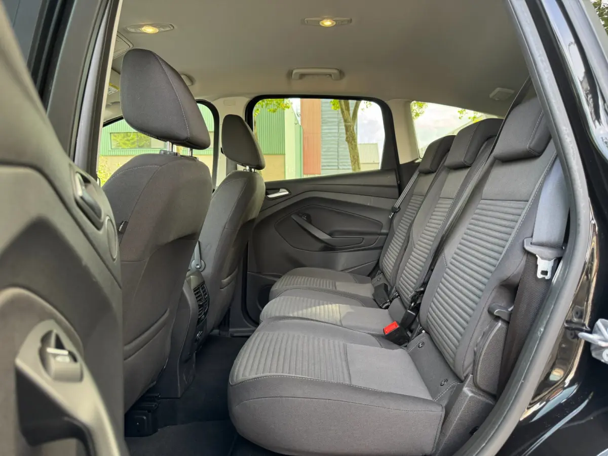 1.0 Titanium Zeer lage KMS NAP Luxe uitvoering Facelift