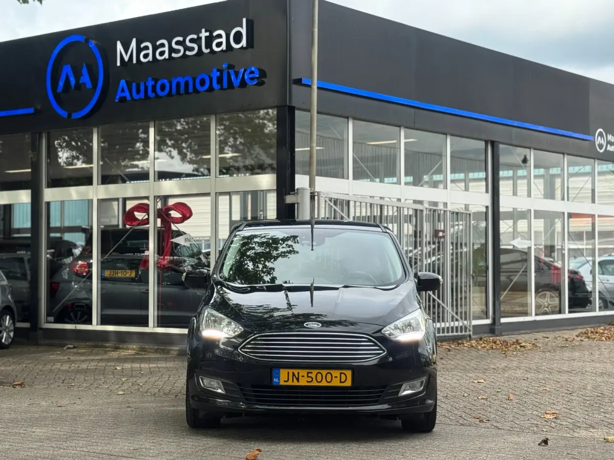 1.0 Titanium Zeer lage KMS NAP Luxe uitvoering Facelift