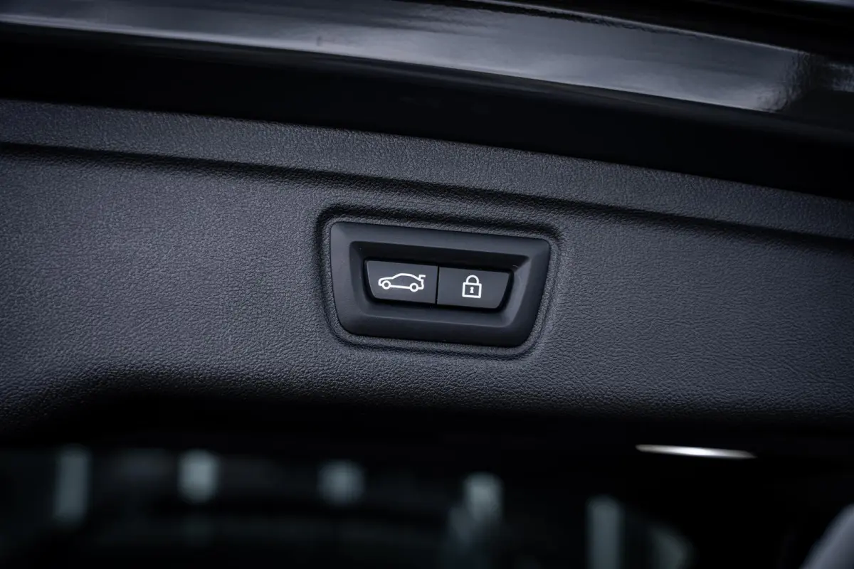 330e xDrive M-Sport Pro Pano-dak|DravitGrau|H&K|HuD|Memory|Dealeronderhouden