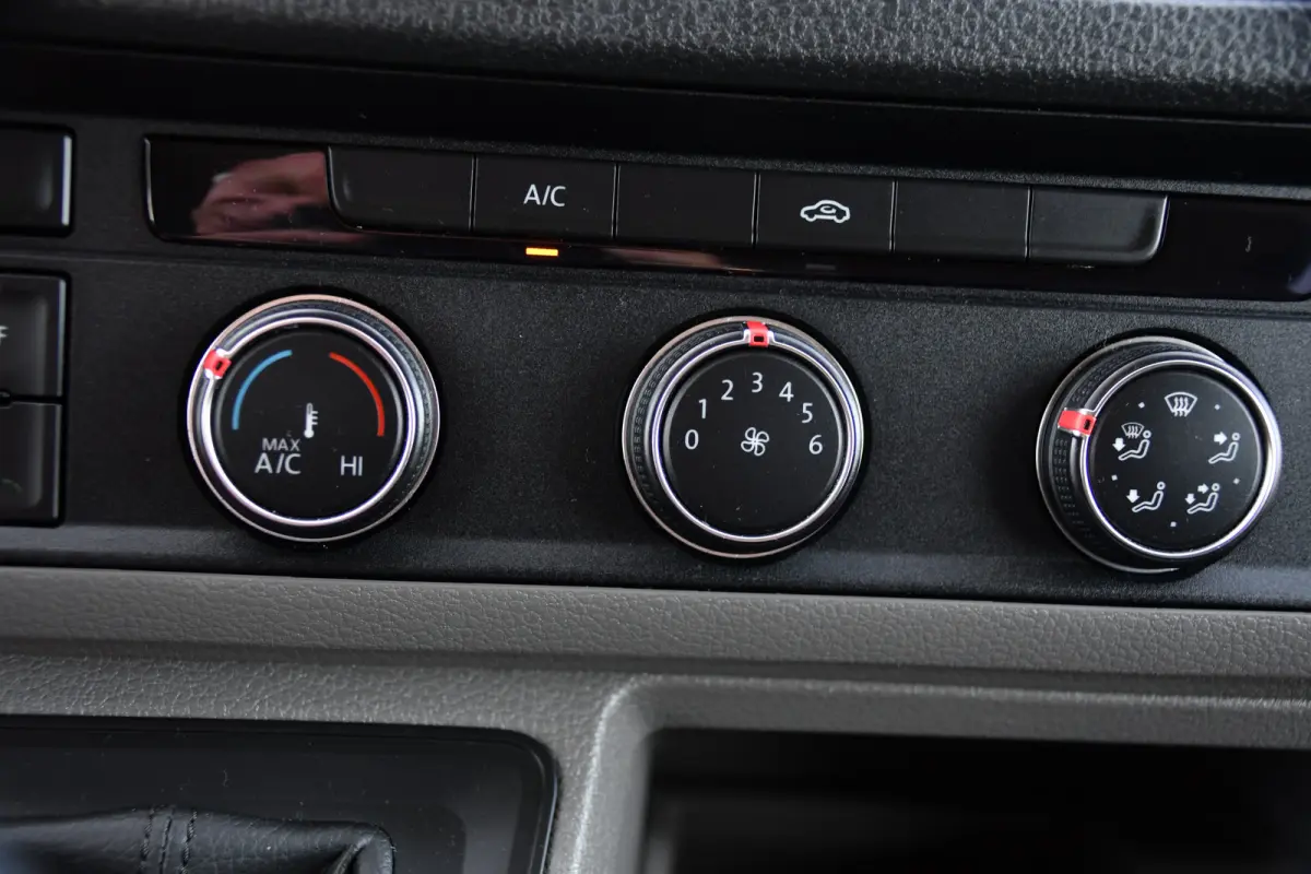 3.180 35 2.0 L3H2 DC PB Edition Camera, Cruise, Carplay, LED, 177pk, Automaat, Sensoren, Multimedia, Uniek!