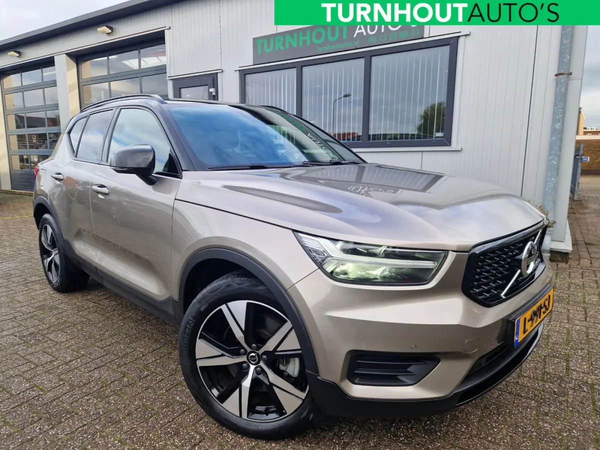 T4 R-Design | camera achter | Stoelverwarming en stuurverwarming | getinte ramen | Apple carplay