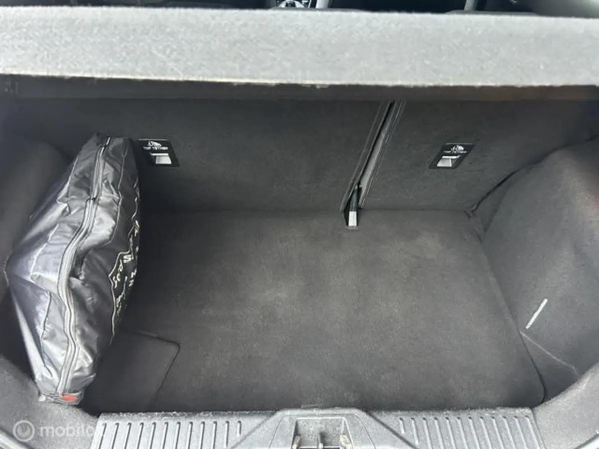 1.0 EcoBoost ST-Line * AIRCO * NAVIGATIE *