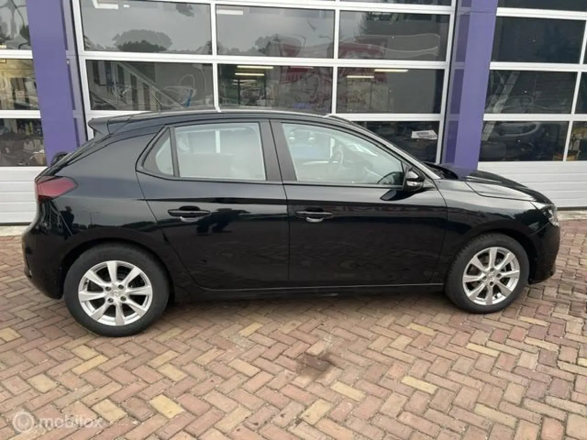 1.2 * AIRCO * APPLE CAR PLAY * 5 DRS * METALLIC *