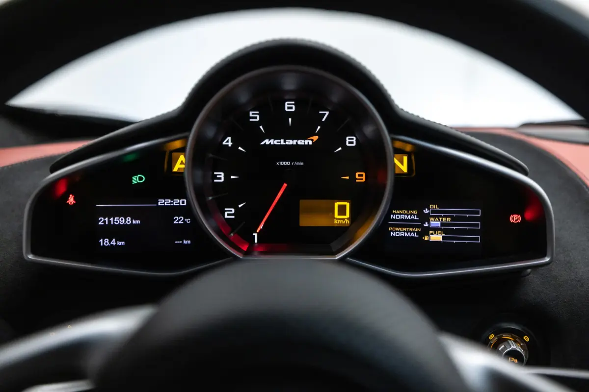 MP4-12C 3.8 Btw auto, (€ 99.132,23 Ex B.T.W) DEALER AUTO Dealer auto