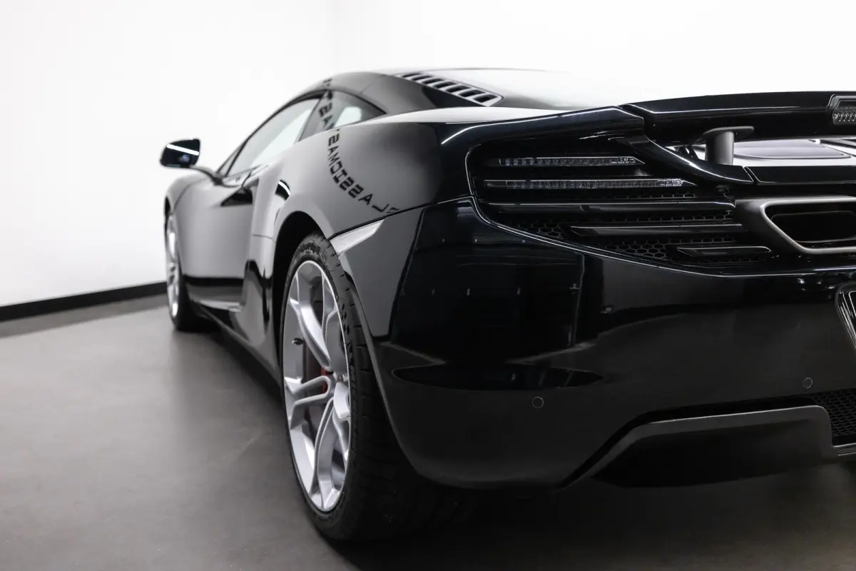 MP4-12C 3.8 Btw auto, (€ 99.132,23 Ex B.T.W) DEALER AUTO Dealer auto