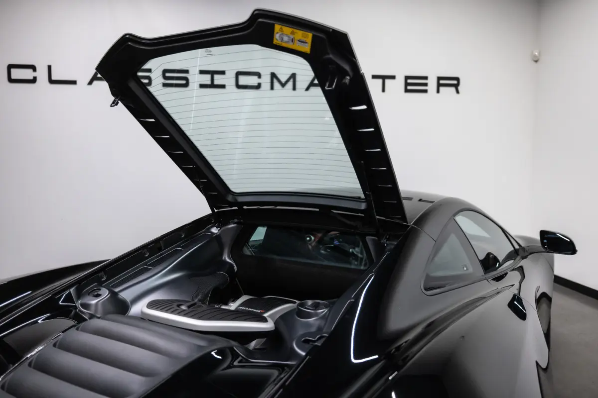 MP4-12C 3.8 Btw auto, (€ 99.132,23 Ex B.T.W) DEALER AUTO Dealer auto