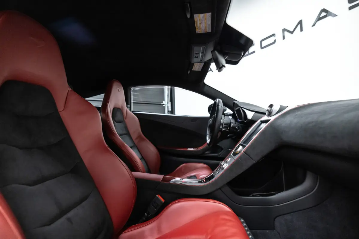 MP4-12C 3.8 Btw auto, (€ 99.132,23 Ex B.T.W) DEALER AUTO Dealer auto