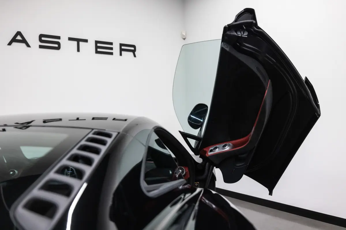 MP4-12C 3.8 Btw auto, (€ 99.132,23 Ex B.T.W) DEALER AUTO Dealer auto