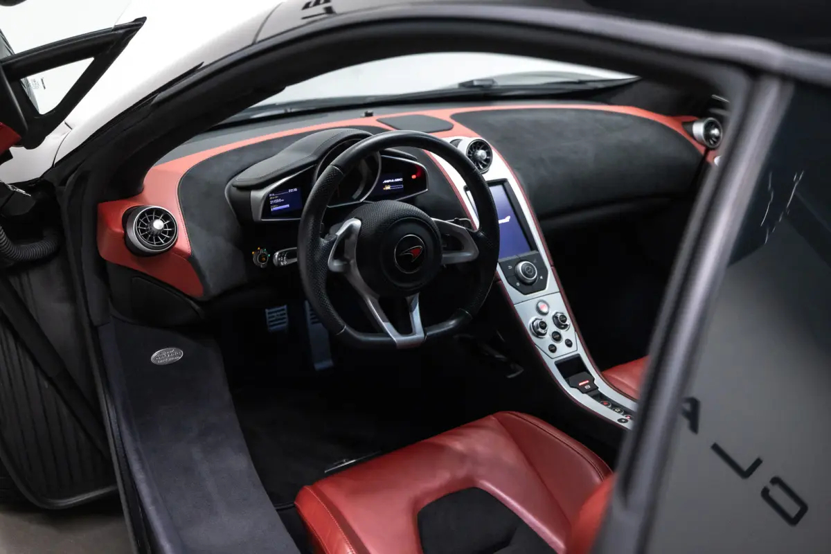 MP4-12C 3.8 Btw auto, (€ 99.132,23 Ex B.T.W) DEALER AUTO Dealer auto