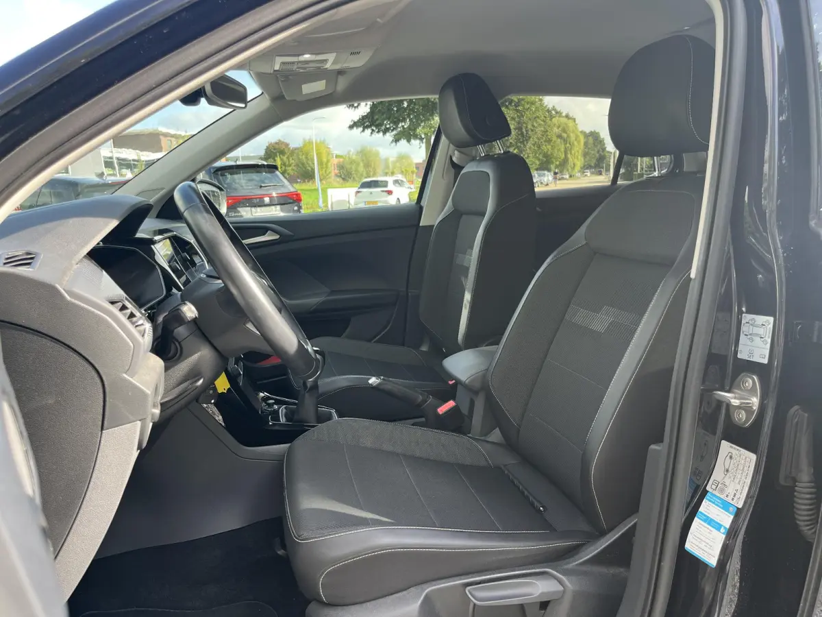1.0 TSI R-Line (Camera,Acc,Clima,Navi)