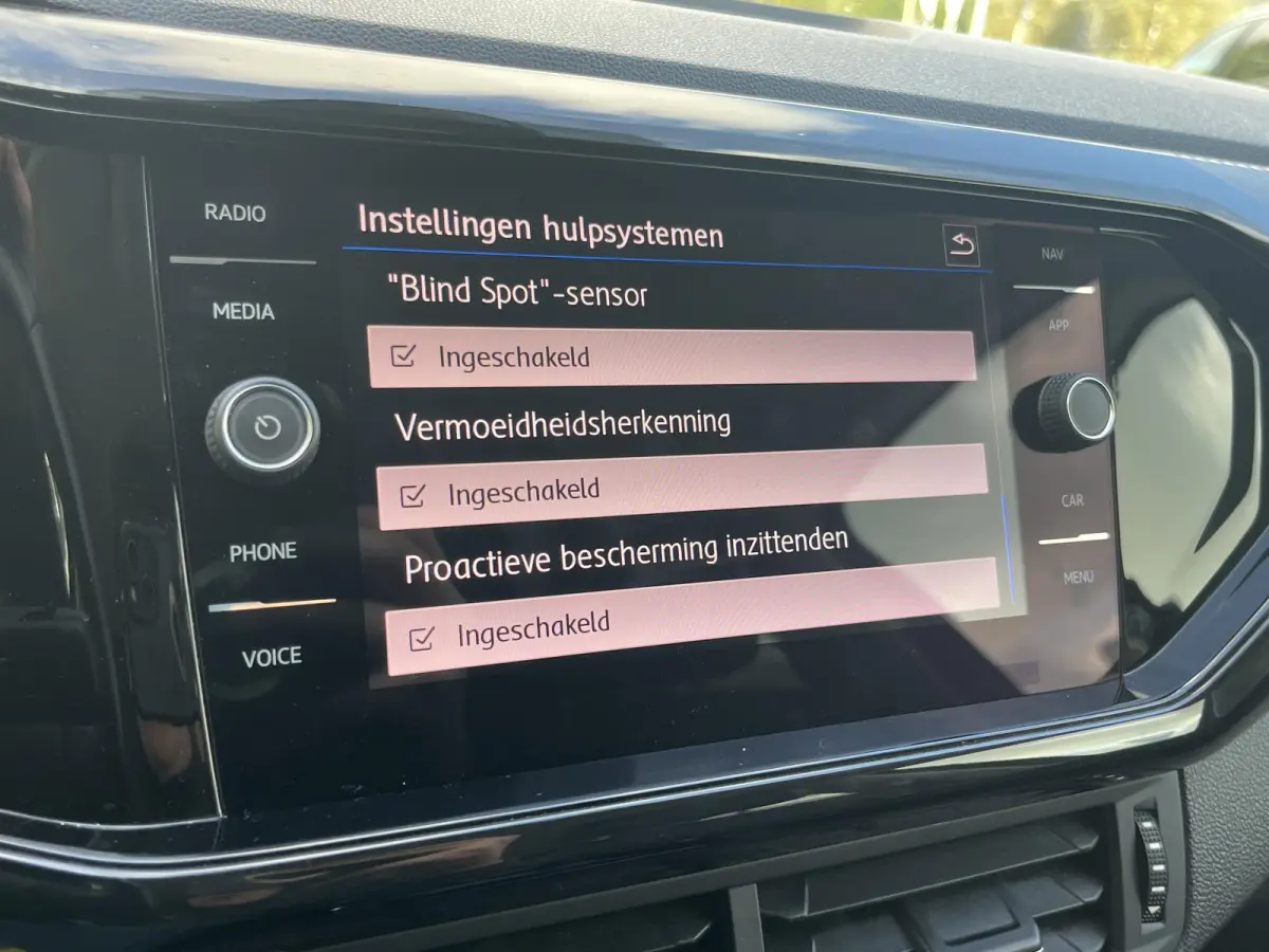 1.0 TSI R-Line (Camera,Acc,Clima,Navi)