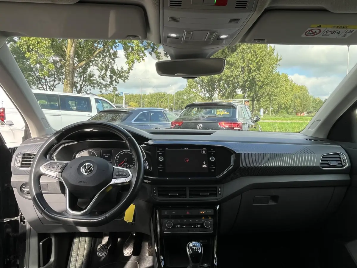 1.0 TSI R-Line (Camera,Acc,Clima,Navi)