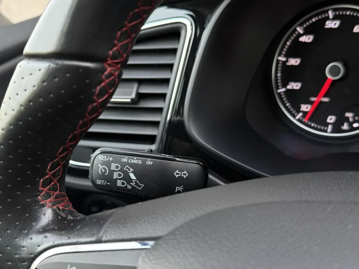 1.4 TSI X-PERIENCE FR | Panorama dak | Full LED | CarPlay | Camera | Parkeersensoren | Alcantara | Volledige Historie |