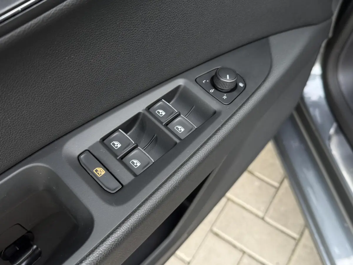 1.4 TSI X-PERIENCE FR | Panorama dak | Full LED | CarPlay | Camera | Parkeersensoren | Alcantara | Volledige Historie |