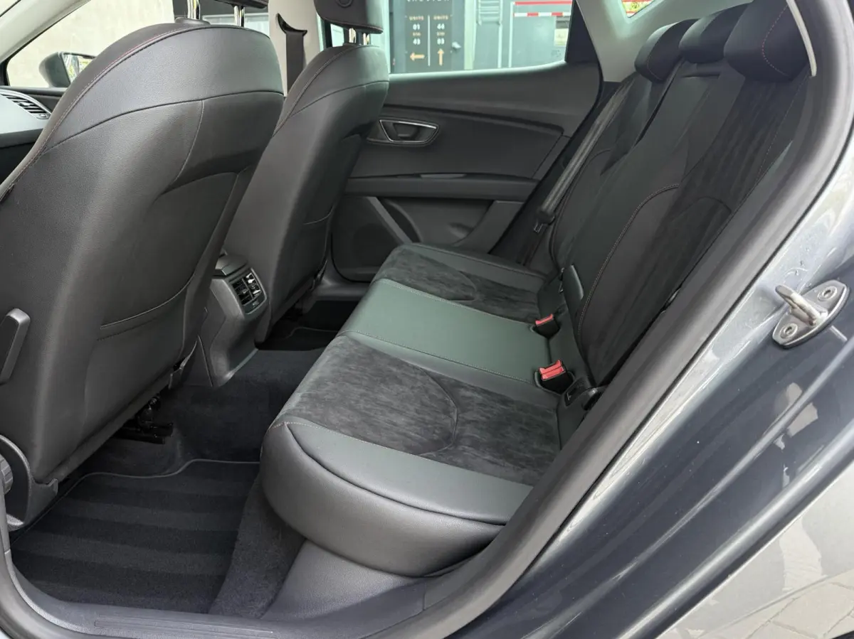 1.4 TSI X-PERIENCE FR | Panorama dak | Full LED | CarPlay | Camera | Parkeersensoren | Alcantara | Volledige Historie |