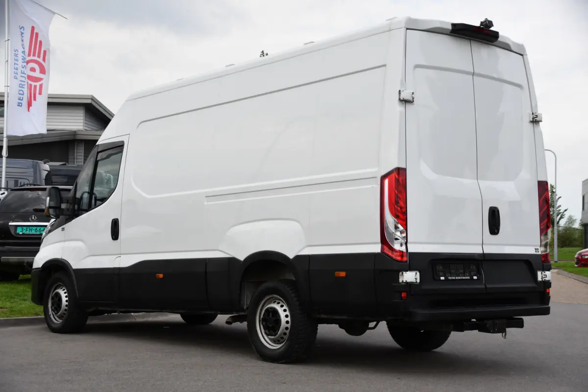 35C16V 2.3 352 H2 Edition Camera, Cruise, Airco, 3500kg Trekhaak, LED, Clima ,Radio, 160pk, Uniek!