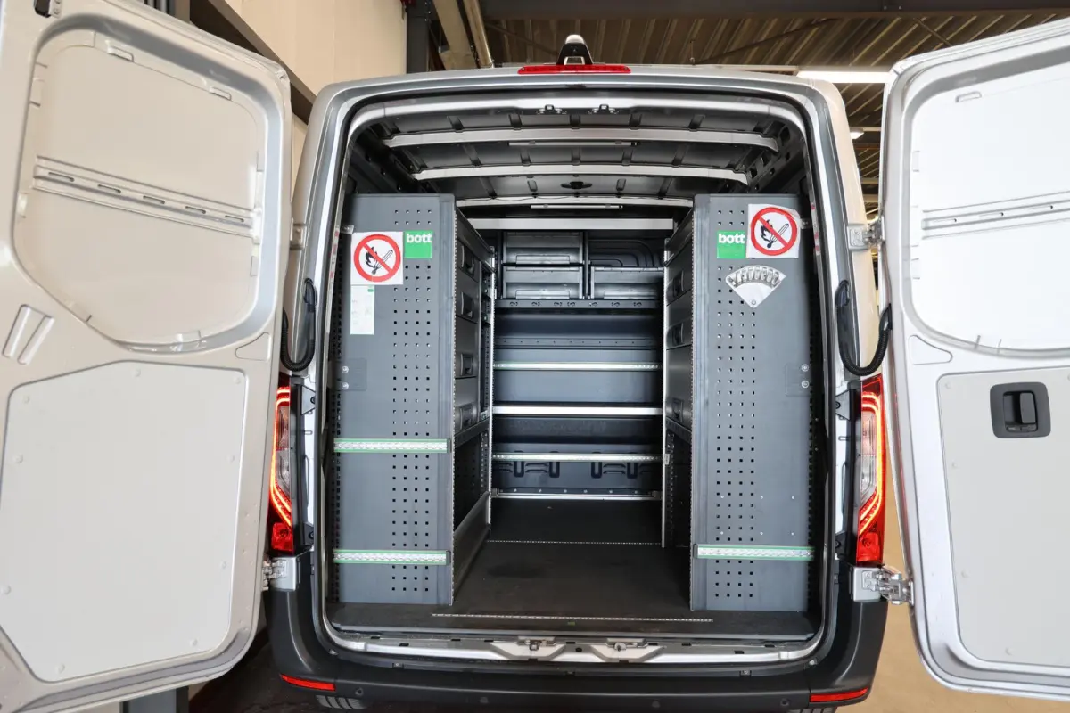 314 2.2 CDI L1H1 AUTOMAAT LED INRICHTING