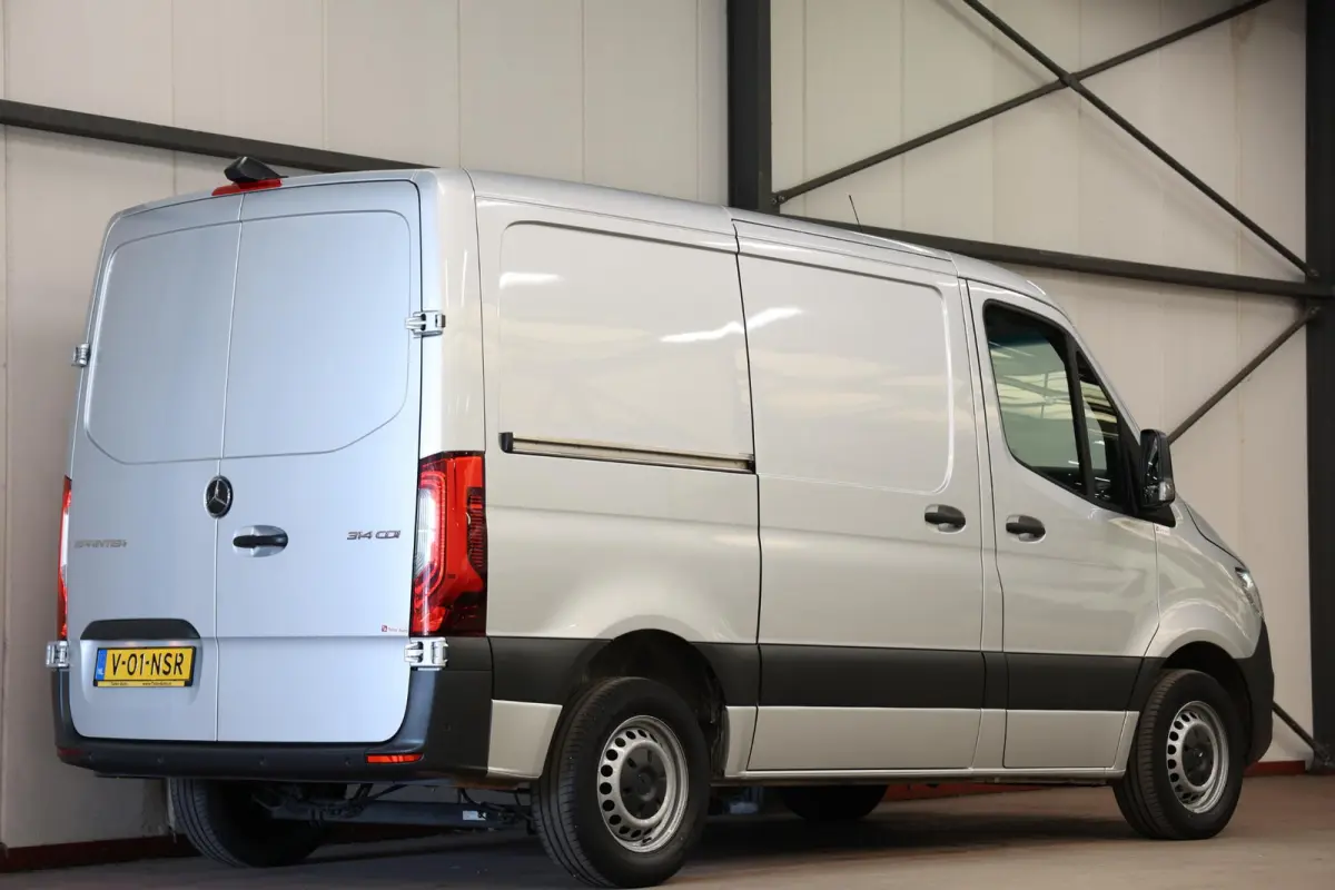 314 2.2 CDI L1H1 AUTOMAAT LED INRICHTING