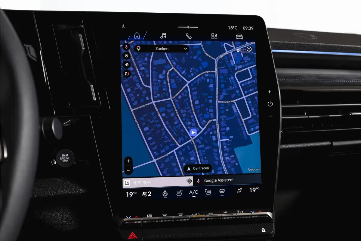 1.2 E-Tech full hybrid 200 esprit Alpine | 360 Camera | Elek. Stoelen | Winterpack | Dig. Cockpit | Adapt. Cruise | PDC | NAV+App. Connect | ECC | LM 20" | 5812
