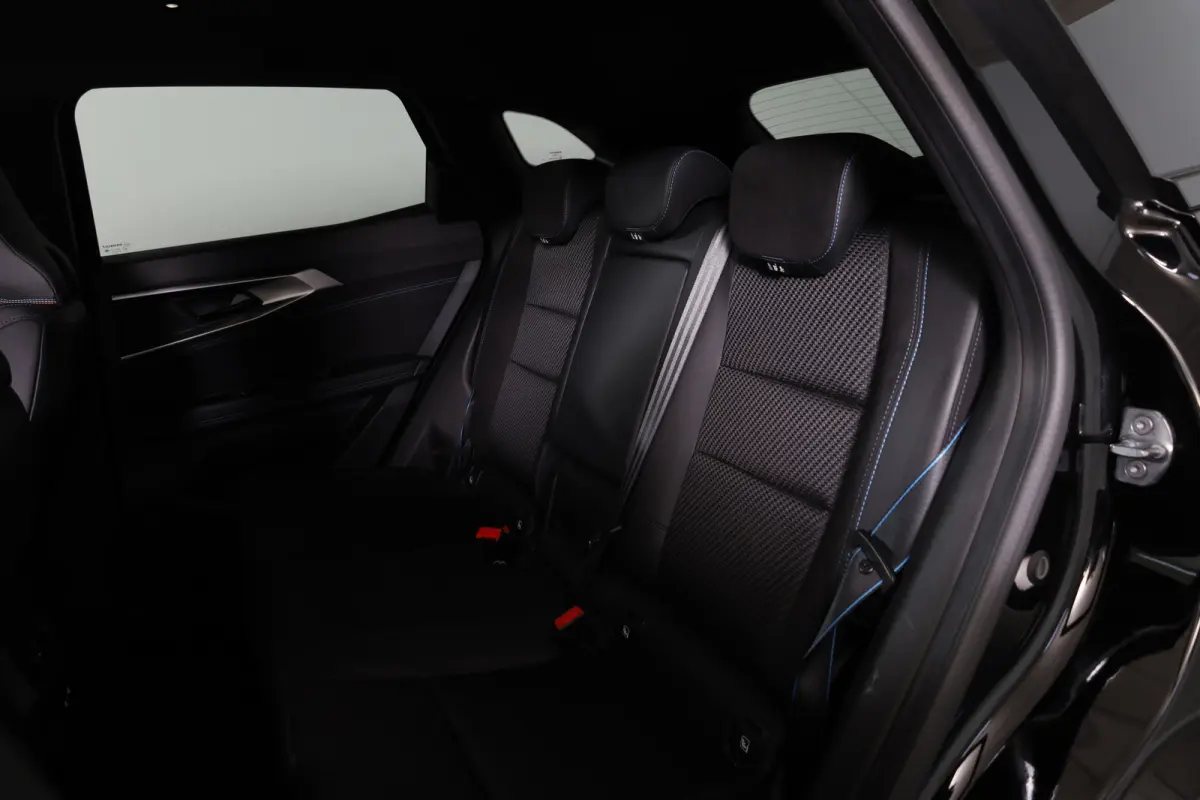1.2 E-Tech full hybrid 200 esprit Alpine | 360 Camera | Elek. Stoelen | Winterpack | Dig. Cockpit | Adapt. Cruise | PDC | NAV+App. Connect | ECC | LM 20" | 5812