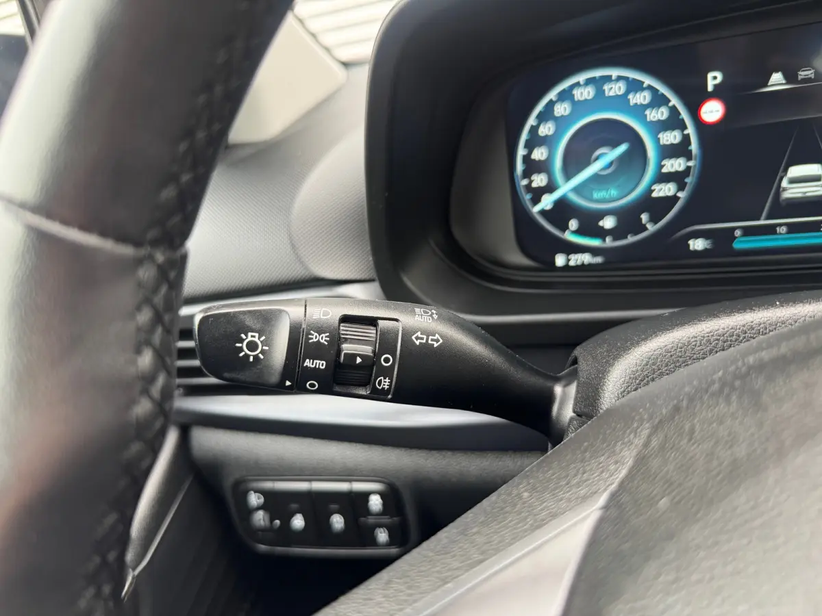 1.0 T-GDI Premium,stoelverwarming V+A,LED,Navi/Camera/Carpl-Andriod,
