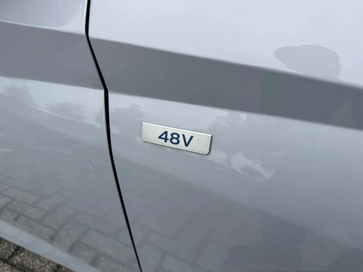 1.0 T-GDI Premium,stoelverwarming V+A,LED,Navi/Camera/Carpl-Andriod,
