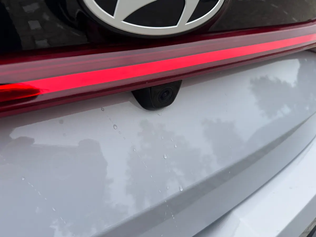 1.0 T-GDI Premium,stoelverwarming V+A,LED,Navi/Camera/Carpl-Andriod,